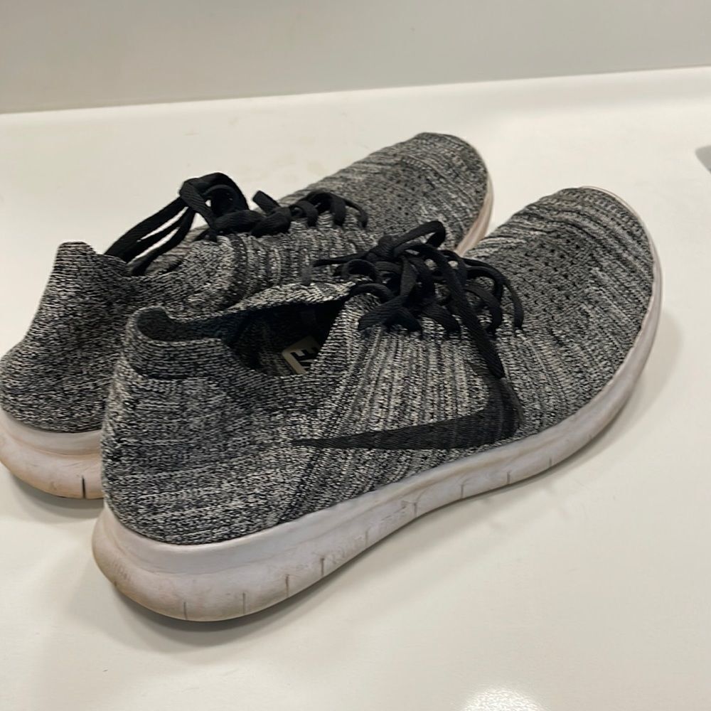 Nike Sneakers  